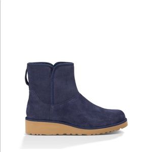 New Uggs navy Kristin boots